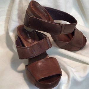 Antelope Leather Sandals Size USA 6 1/2 LIKE NEW!